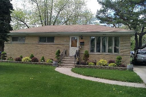 1st image of 2818 Gary Ave