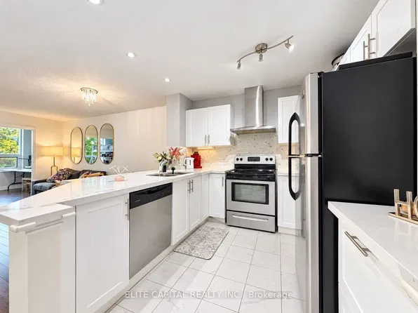 326 Major Mackenzie Dr E #115, Richmond Hill, ON L4C 8T4