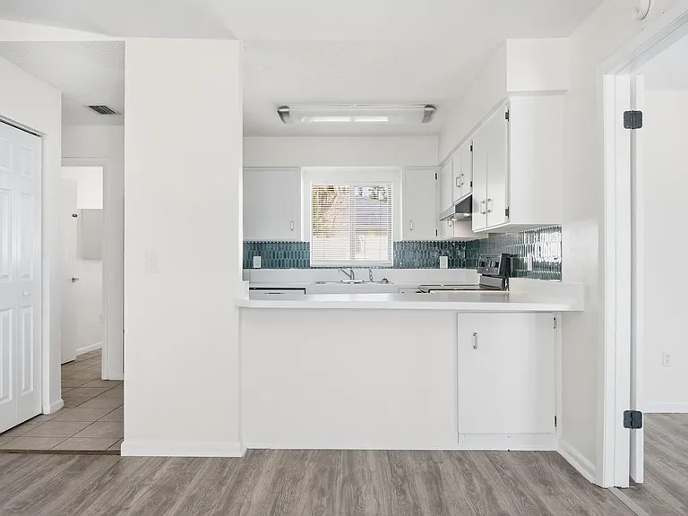 38 E Diamond Dr — Photo 23