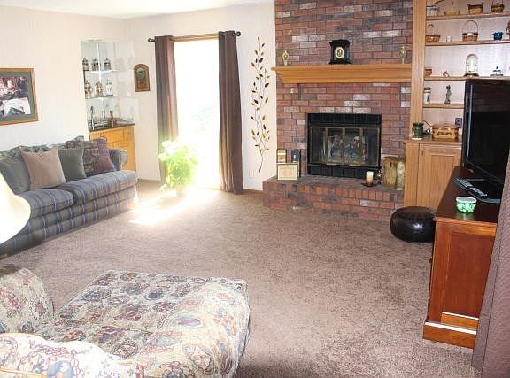 2nd image of 11908 Gow Ln
