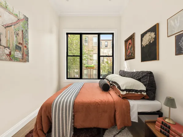 378 Eight Street image 10 of 15