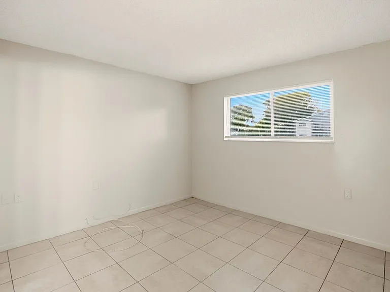 959 Lake Terry Dr #B — Photo 20