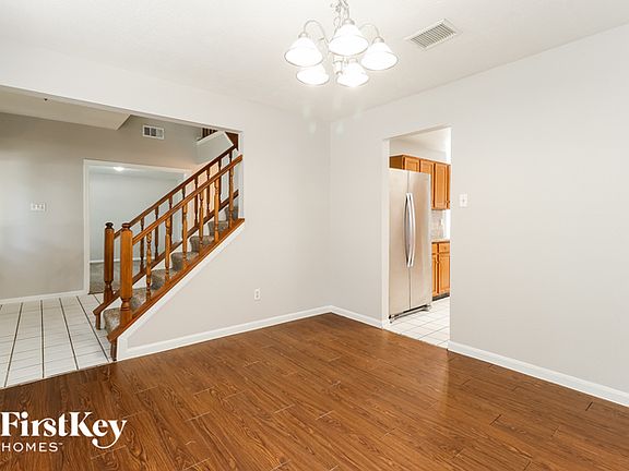 5th image of 4502 Natural Bridge Dr