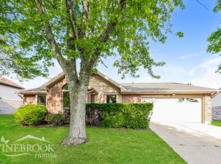 8637 Deer Haven St, Huber Heights, OH 45424