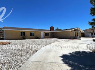 16028 Venango Rd, Apple Valley, CA 92307