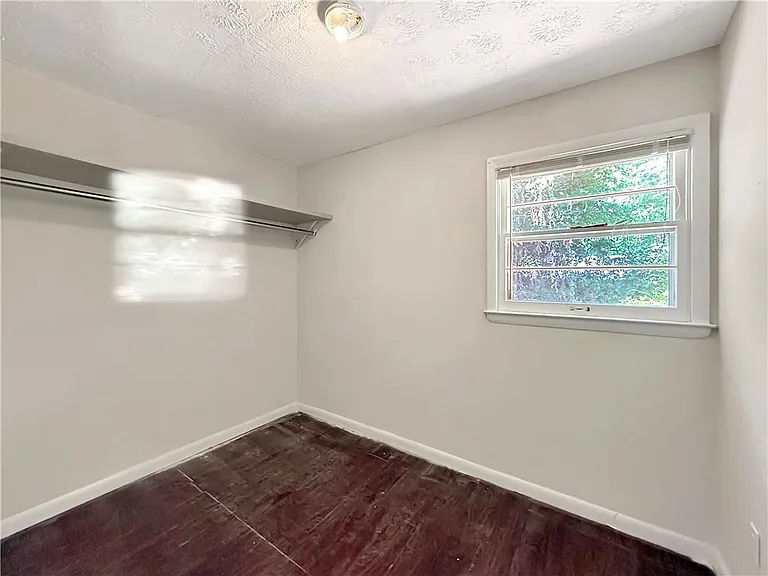 10624 Woodcock St — Photo 10
