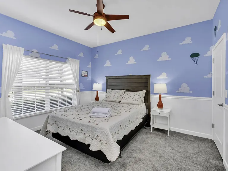 4876 Clock Tower Dr — Photo 35