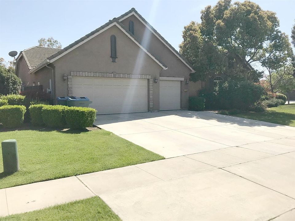 1st image of 3239 W Tyler Ave