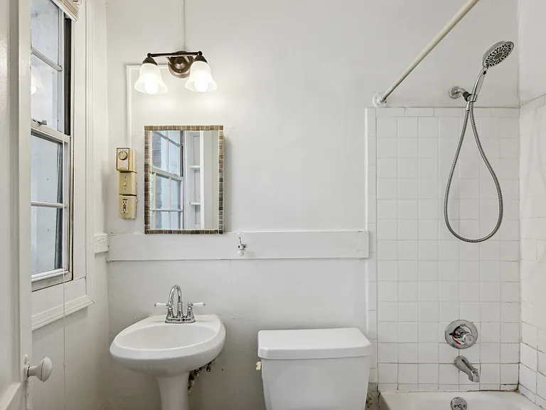790 Ponce De Leon Pl NE #11 — Photo 5