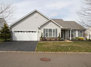 9 Fieldstone Ct, Whiting, NJ 08759