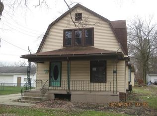 445 Hazen Ave, Ravenna, OH 44266