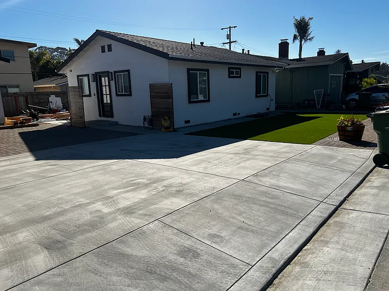 515 Gertrude Ave — Photo 9