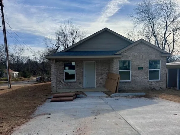 702 S 2nd Ave, Durant, OK 74701