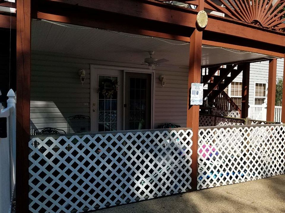 1st image of 43210 Oakway Ct