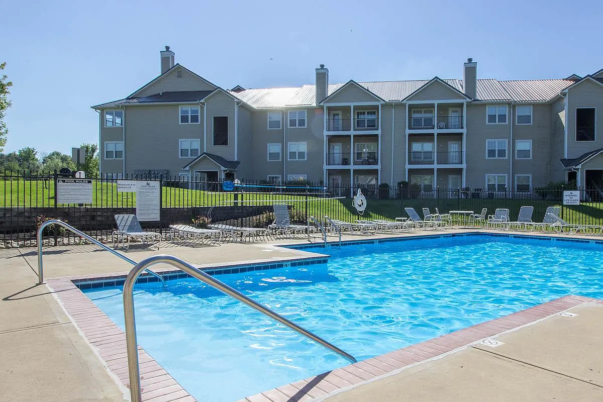 Westwood Pines Apartments — Photo 2