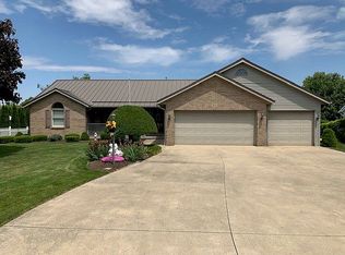 83 Renfrew Dr, Shelby, OH 44875