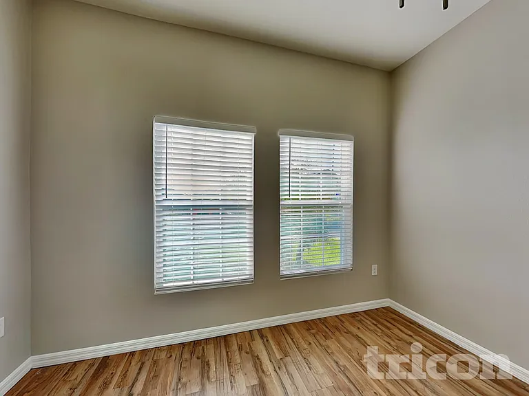 2361 Sanderling St — Photo 9