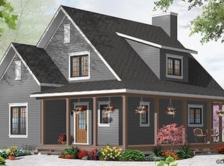 3 Lake Tour Rd, Lake Luzerne, NY 12846