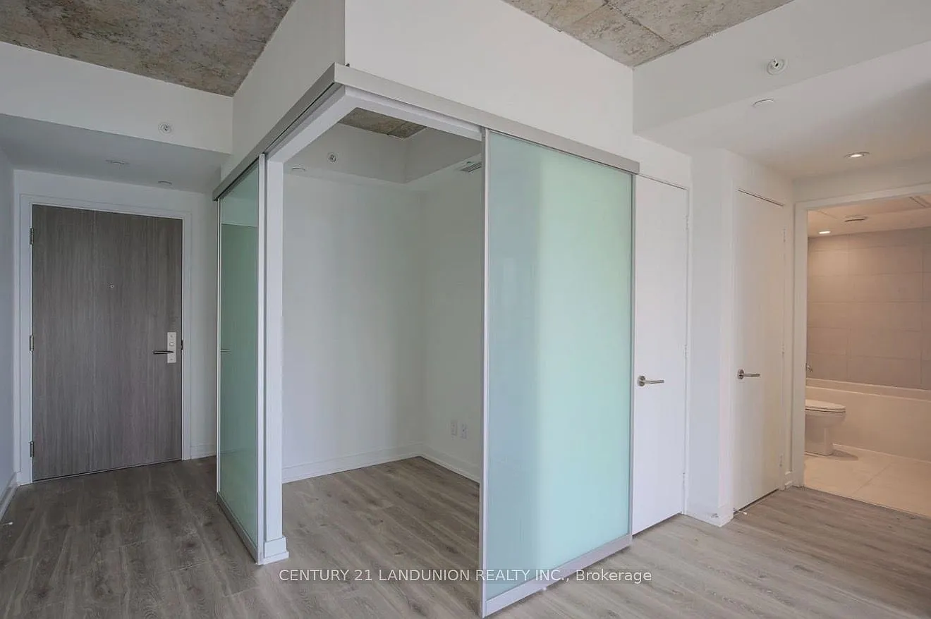 2 bed, $2,300 — Photo 2