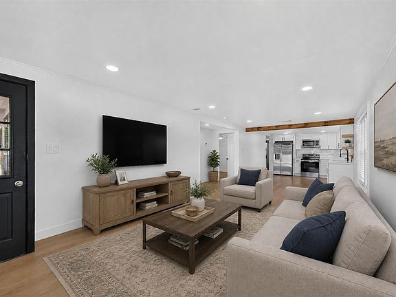 4th image of 503 Anderson St