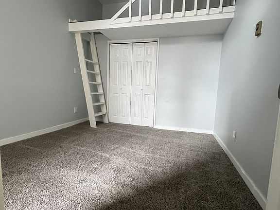 3rd image of 273 Hudson Ave #2