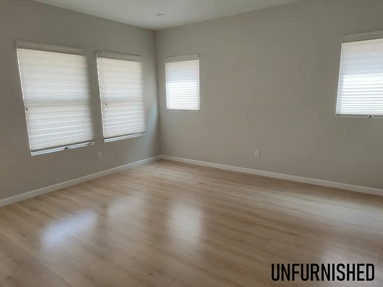 Family Room, unfurnished
