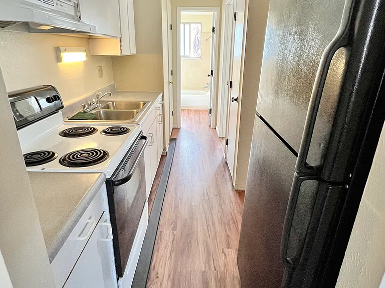 333 North Lincoln Street — Photo 17
