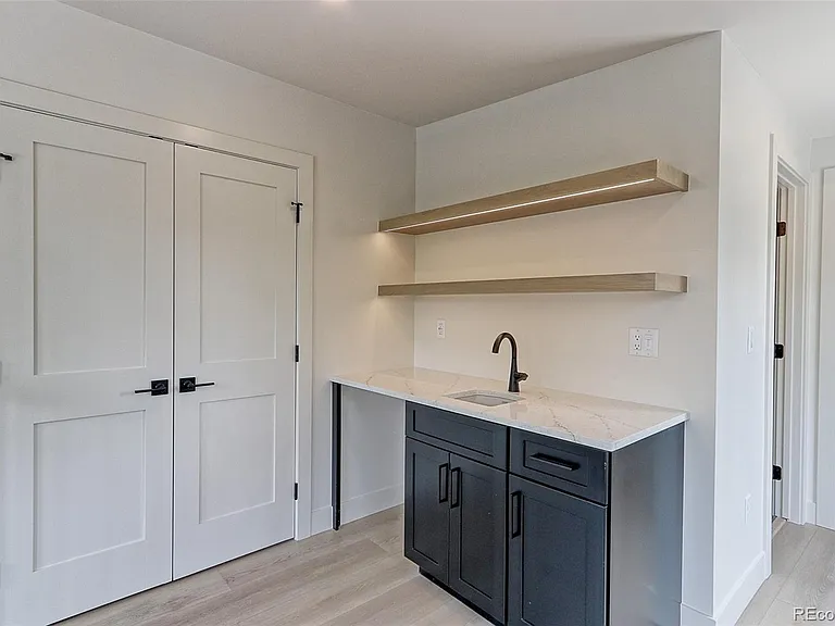 3510 N Wyandot St — Photo 31