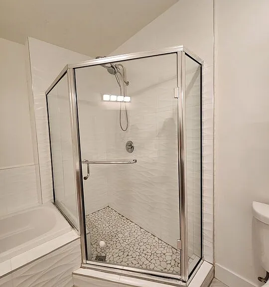 147 S Doheny Dr — Photo 35