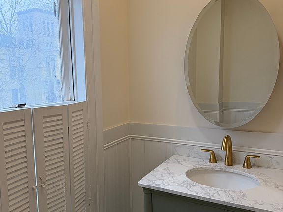 2nd image of 27 Atkinson St #1