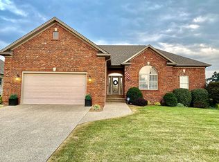 2889 Sandalwood Dr, New Albany, IN 47150