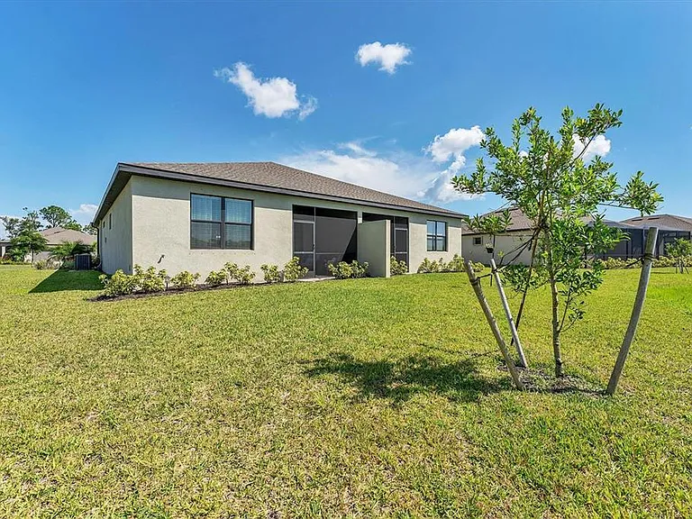 2049 Bonito Way — Photo 39