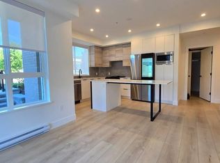 30490 Cardinal Ave #104, Abbotsford, BC V2T 0E4
