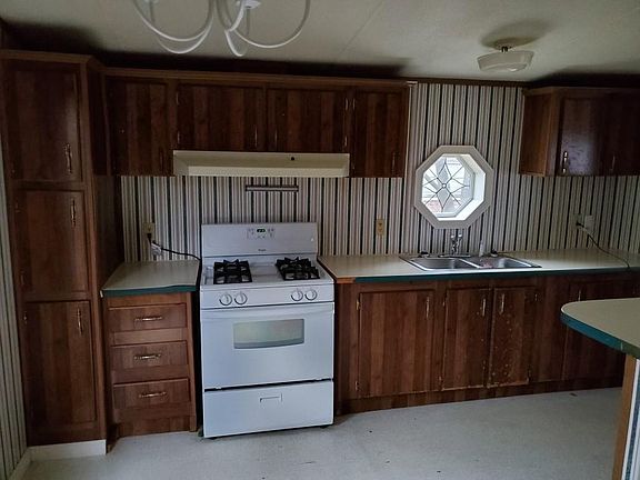 pantry and gas range