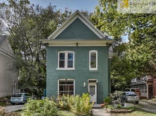 4016 Oak St, Kansas City, MO 64111
