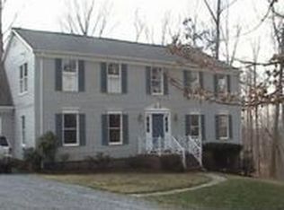 18826 Shelburne Glebe Rd, Leesburg, VA 20175