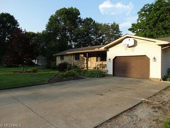 4th image of 946 Midway Blvd