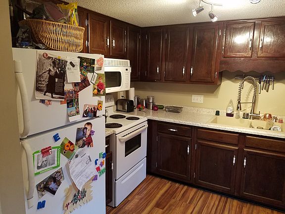 5th image of 15550 Thornwood Dr