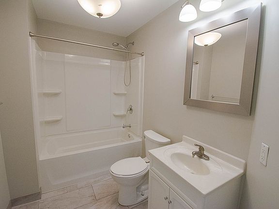 4th image of 1746 1st St SW #2