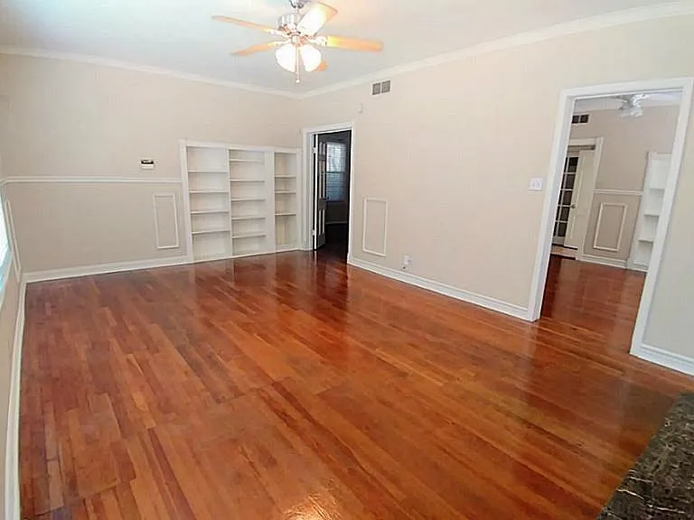 1409 Wentworth St #1 — Photo 3