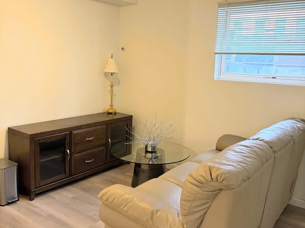 16 Saddlewood Court image 4 of 14