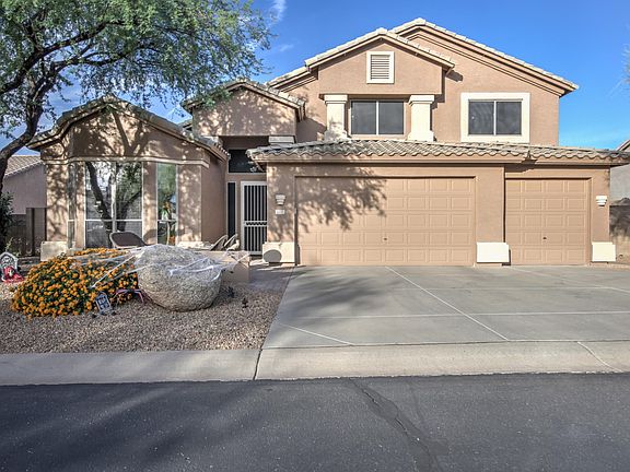2422 N Travis-1