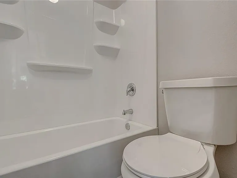 4307 S 1st St #108 — Photo 19
