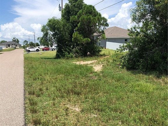 3rd image of 4023 NE 19th Ave