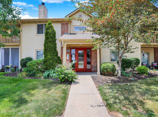 1042 Timber Creek Dr UNIT 2, Carmel, IN 46032