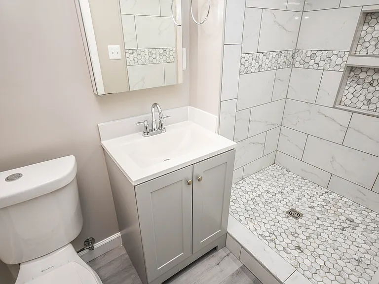10231 Millstream Dr — Photo 27