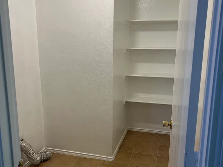 7646 Concordia Ln — Photo 6