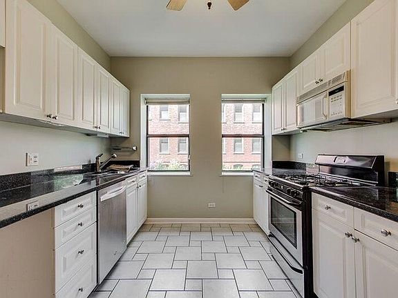 3rd image of 4845 N Ravenswood Ave APT 3N