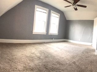 3055 S St APT 3, Lincoln, NE 68503