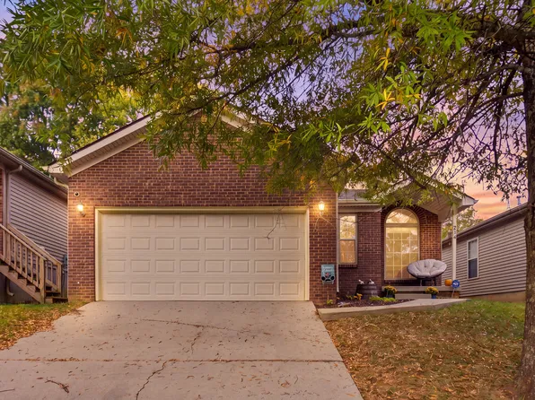 934 Revere Run Dr, Lexington, KY 40509